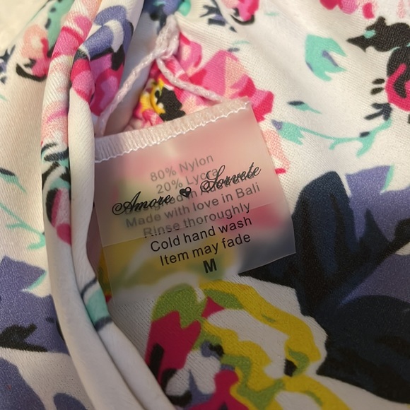 Jessie James Decker x Amore & Sorvete Bikini - Picture 3 of 5